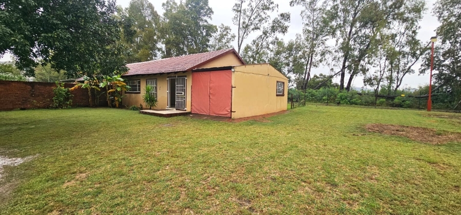 To Let 2 Bedroom Property for Rent in Modderfontein AH North West